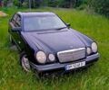 Зеленый Мерседес Е-Класс, объемом двигателя 3.2 л и пробегом 114 тыс. км за 2500 $, фото 1 на Automoto.ua