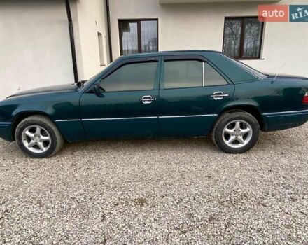 Зеленый Мерседес Е-Класс, объемом двигателя 2.5 л и пробегом 519 тыс. км за 4500 $, фото 3 на Automoto.ua