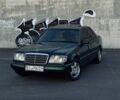 Зеленый Мерседес Е-Класс, объемом двигателя 2 л и пробегом 463 тыс. км за 3590 $, фото 1 на Automoto.ua