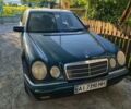Зеленый Мерседес Е-Класс, объемом двигателя 2.3 л и пробегом 240 тыс. км за 3000 $, фото 1 на Automoto.ua