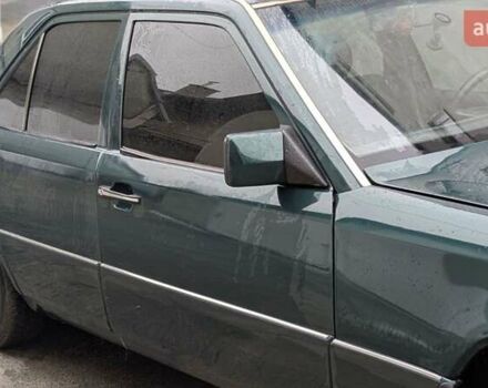 Зеленый Мерседес Е-Класс, объемом двигателя 2 л и пробегом 460 тыс. км за 3450 $, фото 24 на Automoto.ua