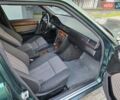 Зелений Мерседес Е-Клас, об'ємом двигуна 3.2 л та пробігом 325 тис. км за 4300 $, фото 23 на Automoto.ua