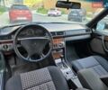 Зелений Мерседес Е-Клас, об'ємом двигуна 3.2 л та пробігом 325 тис. км за 4300 $, фото 17 на Automoto.ua