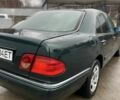 Зеленый Мерседес Е-Класс, объемом двигателя 4.2 л и пробегом 400 тыс. км за 3100 $, фото 5 на Automoto.ua