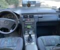 Зелений Мерседес Е-Клас, об'ємом двигуна 2.9 л та пробігом 300 тис. км за 2000 $, фото 8 на Automoto.ua