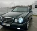 Зеленый Мерседес Е-Класс, объемом двигателя 4.2 л и пробегом 400 тыс. км за 3100 $, фото 1 на Automoto.ua