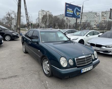 Зелений Мерседес Е-Клас, об'ємом двигуна 4.2 л та пробігом 250 тис. км за 3500 $, фото 4 на Automoto.ua