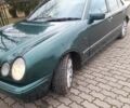 Зеленый Мерседес Е-Класс, объемом двигателя 2 л и пробегом 390 тыс. км за 3560 $, фото 4 на Automoto.ua