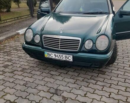 Зеленый Мерседес Е-Класс, объемом двигателя 2 л и пробегом 390 тыс. км за 3560 $, фото 9 на Automoto.ua