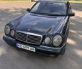 Зеленый Мерседес Е-Класс, объемом двигателя 4.3 л и пробегом 505 тыс. км за 3200 $, фото 1 на Automoto.ua