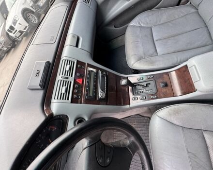 Зелений Мерседес Е-Клас, об'ємом двигуна 4.2 л та пробігом 250 тис. км за 3500 $, фото 15 на Automoto.ua