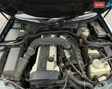 Зеленый Мерседес Е-Класс, объемом двигателя 3.2 л и пробегом 333 тыс. км за 2450 $, фото 14 на Automoto.ua