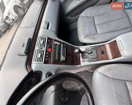 Зелений Мерседес Е-Клас, об'ємом двигуна 4.2 л та пробігом 250 тис. км за 3500 $, фото 13 на Automoto.ua