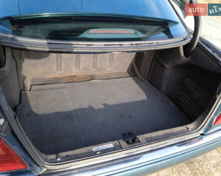 Зелений Мерседес Е-Клас, об'ємом двигуна 2.87 л та пробігом 432 тис. км за 3600 $, фото 7 на Automoto.ua