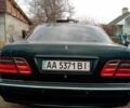 Зеленый Мерседес Е-Класс, объемом двигателя 2 л и пробегом 320 тыс. км за 3000 $, фото 1 на Automoto.ua