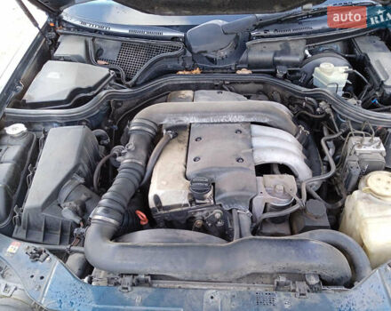 Зелений Мерседес Е-Клас, об'ємом двигуна 2.87 л та пробігом 432 тис. км за 3600 $, фото 11 на Automoto.ua