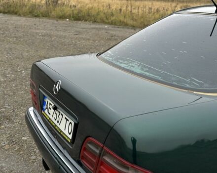 Зеленый Мерседес Е-Класс, объемом двигателя 2.4 л и пробегом 360 тыс. км за 3400 $, фото 18 на Automoto.ua