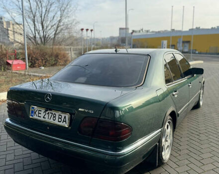 Зеленый Мерседес Е-Класс, объемом двигателя 2.8 л и пробегом 280 тыс. км за 5500 $, фото 5 на Automoto.ua