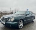 Зеленый Мерседес Е-Класс, объемом двигателя 2.8 л и пробегом 280 тыс. км за 2700 $, фото 1 на Automoto.ua