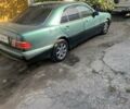 Зелений Мерседес Е-Клас, об'ємом двигуна 2.7 л та пробігом 312 тис. км за 4250 $, фото 2 на Automoto.ua