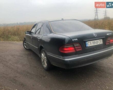 Зеленый Мерседес Е-Класс, объемом двигателя 2.8 л и пробегом 320 тыс. км за 3500 $, фото 4 на Automoto.ua