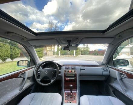 Мерседес Е-Класс 1999 в Долине на Automoto.ua Зеленый Мерседес Е-Класс, объемом двигателя 2.7 л и пробегом 410 тыс. км за 5250 $, фото 2 на Automoto.ua