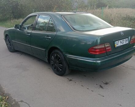Мерседес Е-Клас 1999 у Калуше на Automoto.ua Зелений Мерседес Е-Клас, об'ємом двигуна 2.7 л та пробігом 420 тис. км за 1950 $, фото 1 на Automoto.ua
