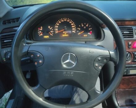 Зеленый Мерседес Е-Класс, объемом двигателя 2.2 л и пробегом 320 тыс. км за 3300 $, фото 15 на Automoto.ua