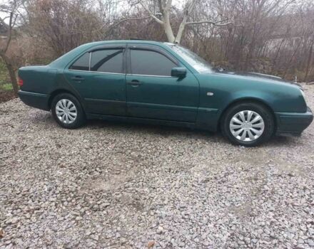 Зелений Мерседес Е-Клас, об'ємом двигуна 0 л та пробігом 254 тис. км за 1500 $, фото 1 на Automoto.ua