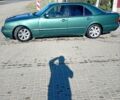 Зеленый Мерседес Е-Класс, объемом двигателя 2.15 л и пробегом 481 тыс. км за 4000 $, фото 9 на Automoto.ua