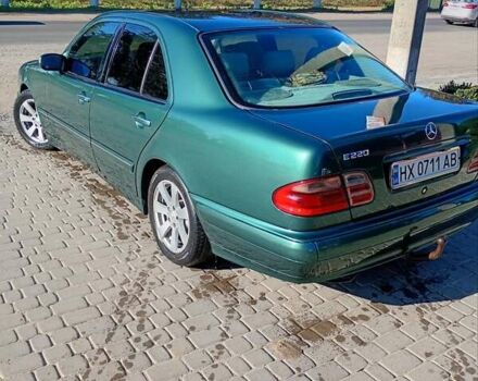Зеленый Мерседес Е-Класс, объемом двигателя 2.15 л и пробегом 481 тыс. км за 4000 $, фото 13 на Automoto.ua