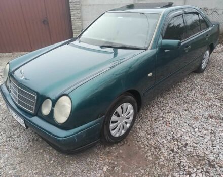 Зелений Мерседес Е-Клас, об'ємом двигуна 0 л та пробігом 254 тис. км за 1500 $, фото 19 на Automoto.ua