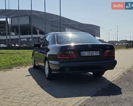 Зеленый Мерседес Е-Класс, объемом двигателя 2.15 л и пробегом 290 тыс. км за 5499 $, фото 7 на Automoto.ua