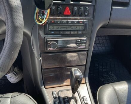 Зеленый Мерседес Е-Класс, объемом двигателя 2 л и пробегом 400 тыс. км за 3000 $, фото 7 на Automoto.ua