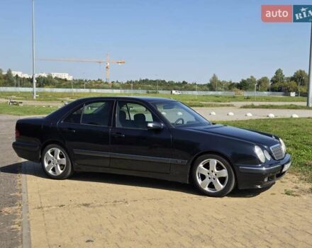 Зеленый Мерседес Е-Класс, объемом двигателя 2.15 л и пробегом 290 тыс. км за 5499 $, фото 8 на Automoto.ua