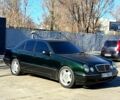 Зелений Мерседес Е-Клас, об'ємом двигуна 2 л та пробігом 300 тис. км за 3700 $, фото 1 на Automoto.ua