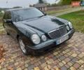 Зелений Мерседес Е-Клас, об'ємом двигуна 2 л та пробігом 329 тис. км за 4600 $, фото 1 на Automoto.ua