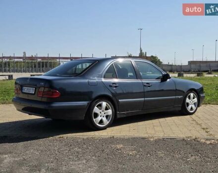 Зеленый Мерседес Е-Класс, объемом двигателя 2.15 л и пробегом 290 тыс. км за 5499 $, фото 3 на Automoto.ua