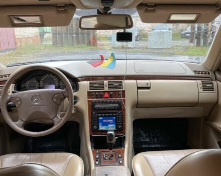 Зелений Мерседес Е-Клас, об'ємом двигуна 2.7 л та пробігом 470 тис. км за 3900 $, фото 6 на Automoto.ua