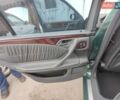 Зелений Мерседес Е-Клас, об'ємом двигуна 3.2 л та пробігом 276 тис. км за 4600 $, фото 12 на Automoto.ua