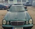 Зелений Мерседес Е-Клас, об'ємом двигуна 3.2 л та пробігом 276 тис. км за 4600 $, фото 1 на Automoto.ua