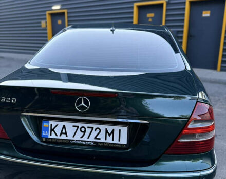 Зелений Мерседес Е-Клас, об'ємом двигуна 3.2 л та пробігом 395 тис. км за 6500 $, фото 6 на Automoto.ua