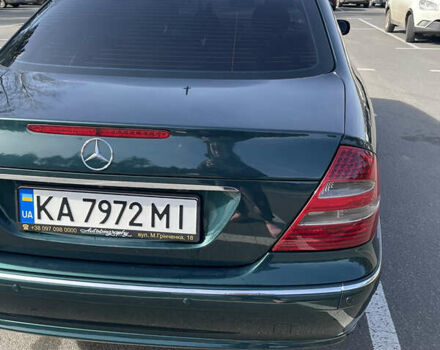 Зелений Мерседес Е-Клас, об'ємом двигуна 3.2 л та пробігом 395 тис. км за 6500 $, фото 16 на Automoto.ua