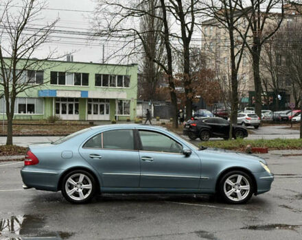 Зелений Мерседес Е-Клас, об'ємом двигуна 3.2 л та пробігом 400 тис. км за 4699 $, фото 2 на Automoto.ua