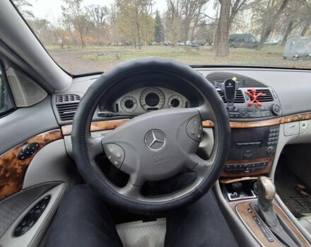 Зеленый Мерседес Е-Класс, объемом двигателя 0 л и пробегом 460 тыс. км за 2380 $, фото 4 на Automoto.ua