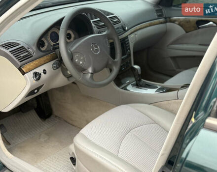 Зеленый Мерседес Е-Класс, объемом двигателя 2.69 л и пробегом 318 тыс. км за 6500 $, фото 13 на Automoto.ua