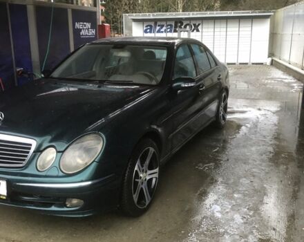 Зелений Мерседес Е-Клас, об'ємом двигуна 2.7 л та пробігом 330 тис. км за 3700 $, фото 1 на Automoto.ua