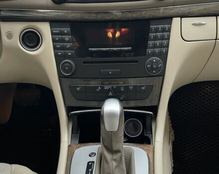 Зеленый Мерседес Е-Класс, объемом двигателя 2.7 л и пробегом 347 тыс. км за 3000 $, фото 7 на Automoto.ua