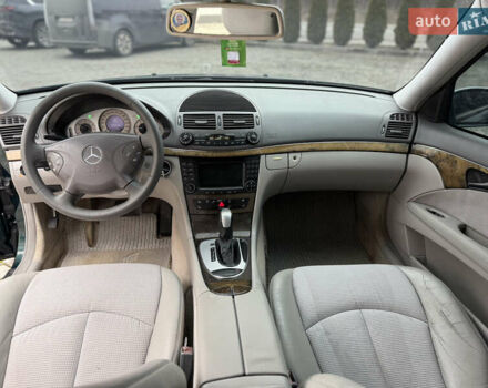 Зеленый Мерседес Е-Класс, объемом двигателя 2.69 л и пробегом 318 тыс. км за 6500 $, фото 17 на Automoto.ua