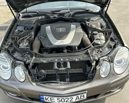 Мерседес Е-Клас 2006 у Дніпро (Дніпропетровську) на Automoto.ua Зелений Мерседес Е-Клас, об'ємом двигуна 3 л та пробігом 98 тис. км за 13000 $, фото 14 на Automoto.ua